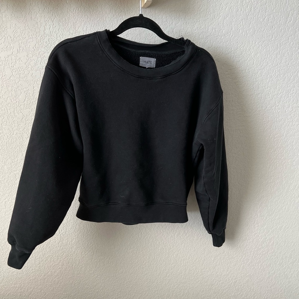 Mate the label black crew neck